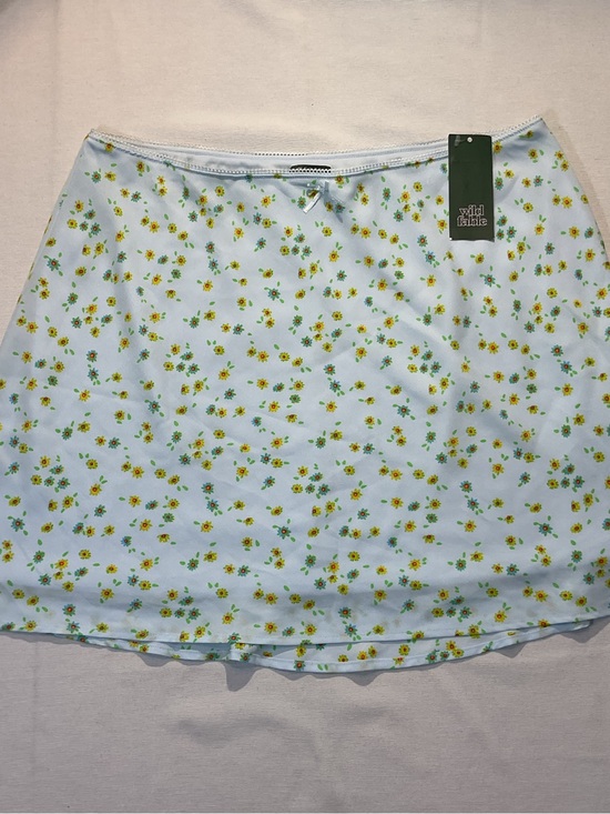 wild fable Dresses & Skirts - Wild Fable NWT Light Aqua Blue Floral Mini Skirt Size XL Sunflowers Soft Comfort